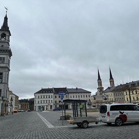 Ein Zimmer Wohnung Am Markt Oelsnitz  Экстерьер фото