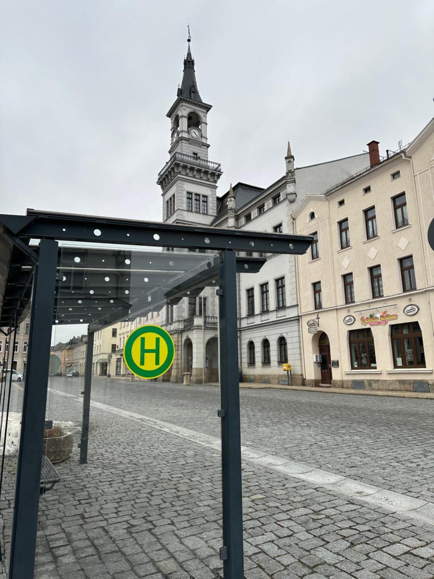 Ein Zimmer Wohnung Am Markt Oelsnitz  Экстерьер фото