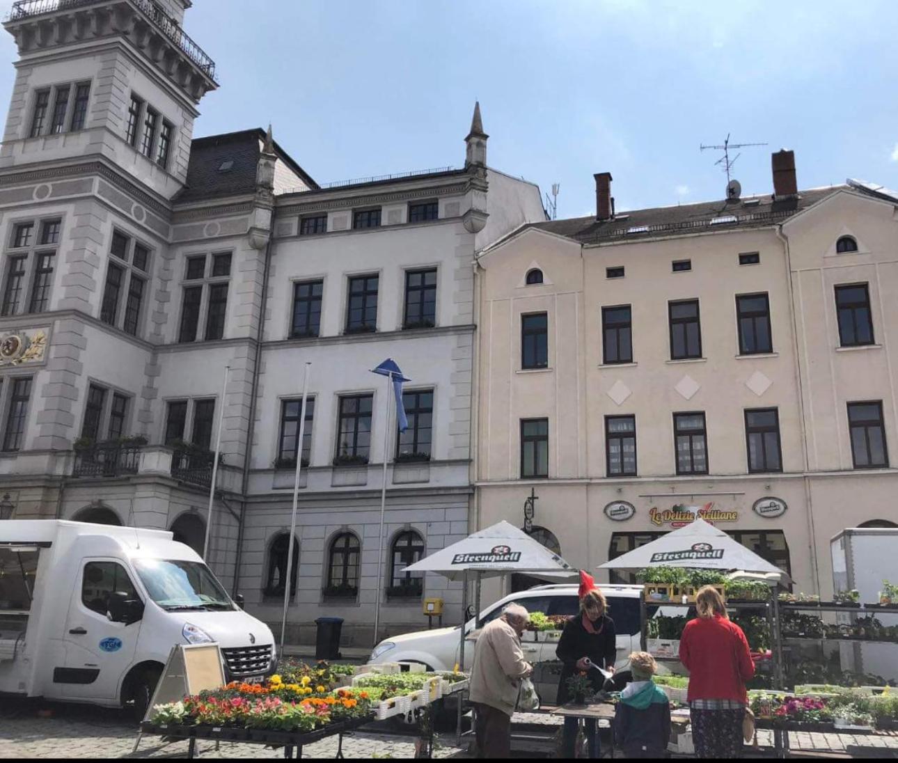 Ein Zimmer Wohnung Am Markt Oelsnitz  Экстерьер фото